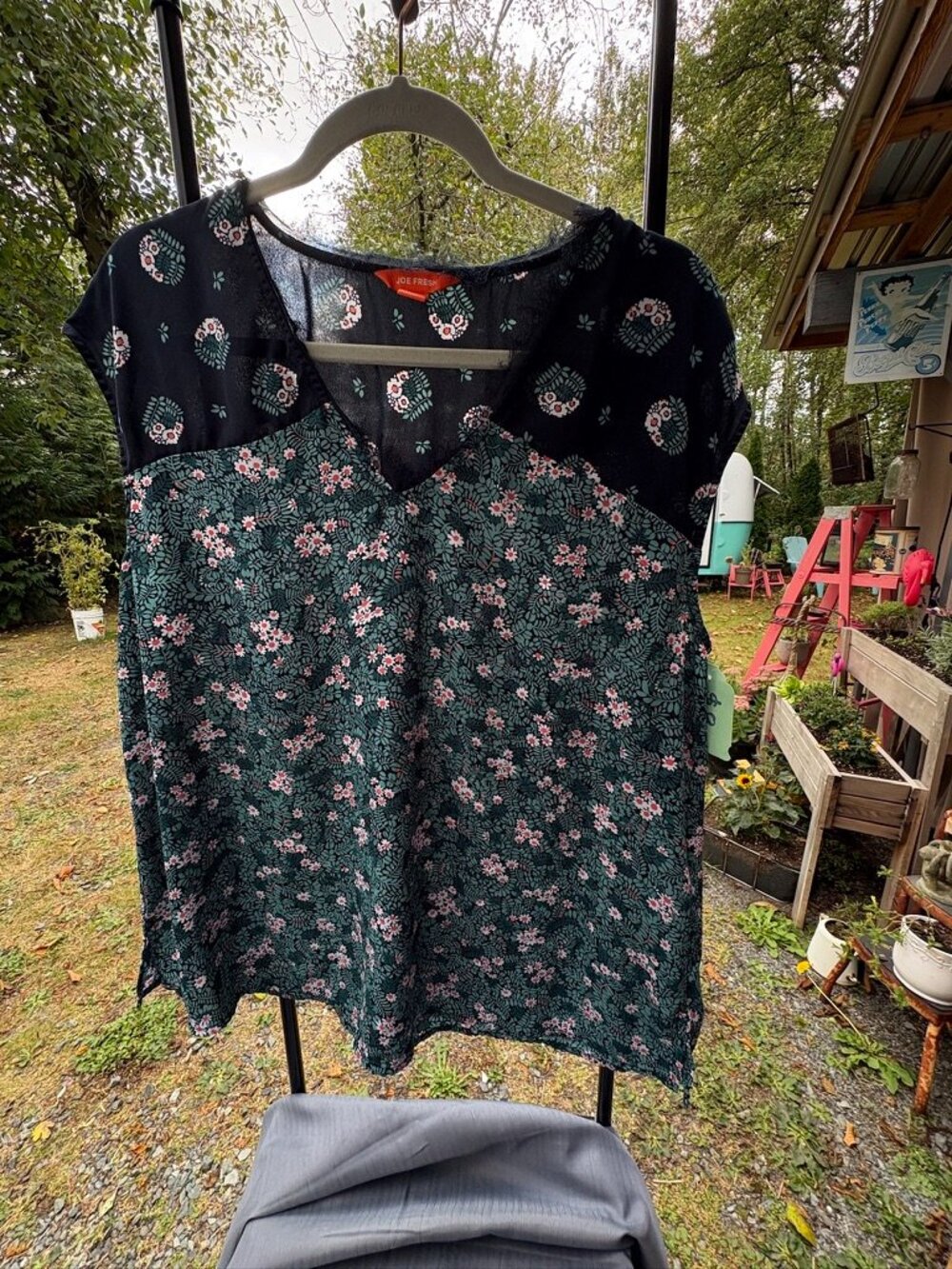 Joe Fresh, Black, Teal, Mixed Floral, V-Neck, Cap Sleeve Blouse – Large